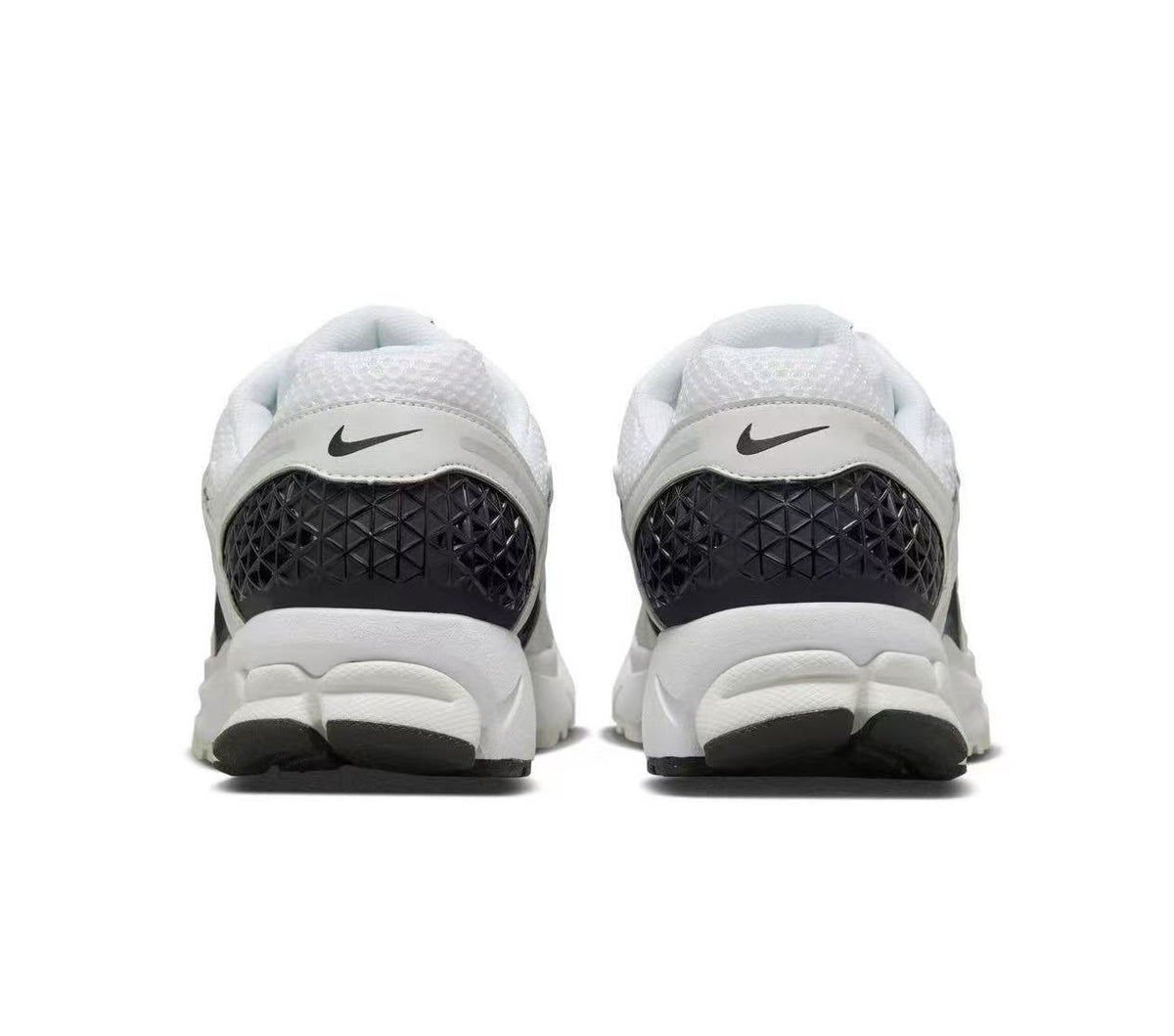 Nike Zoom Vomero 5 White and Black Sneakers