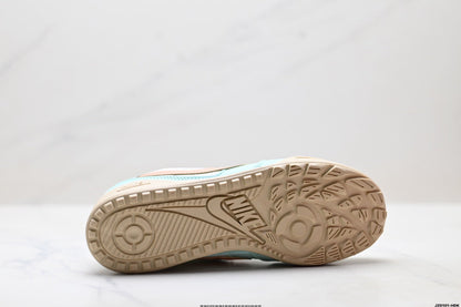 Nike Terra Manta Sneakers in Mint, White and Coral