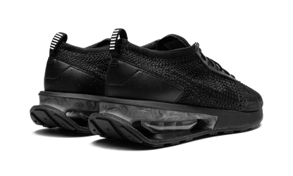 Air Max Flyknit Racer "Triple Black" FD2764 001