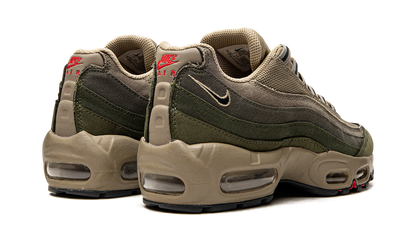 Air Max 95 SE "Rough Green" DQ8570 200