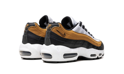 Nike Air Max 95 "Recraft" CJ3906 010