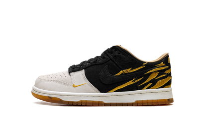 Dunk Low GS "Year of the Tiger (2022)" DQ5351 001