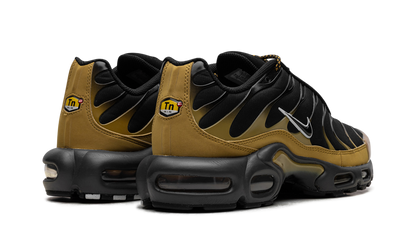 AIR MAX PLUS "Black" FB9722-700