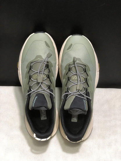 HOKA ONE ONE SKYFLOW